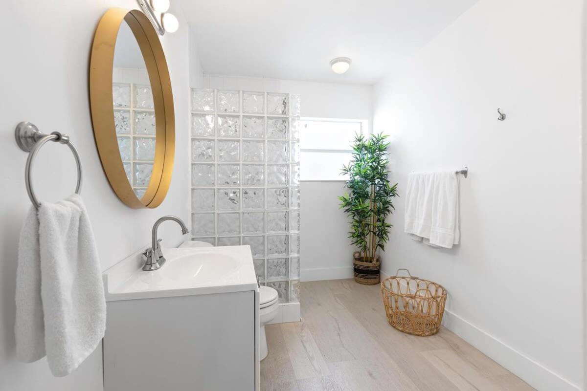 Dreamy 1-Bedroom Apt Walking Distance To Las Olas فورت لودرديل المظهر الخارجي الصورة