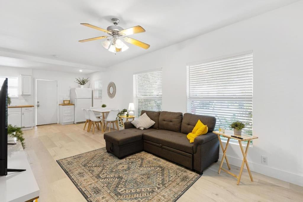 Dreamy 1-Bedroom Apt Walking Distance To Las Olas فورت لودرديل المظهر الخارجي الصورة